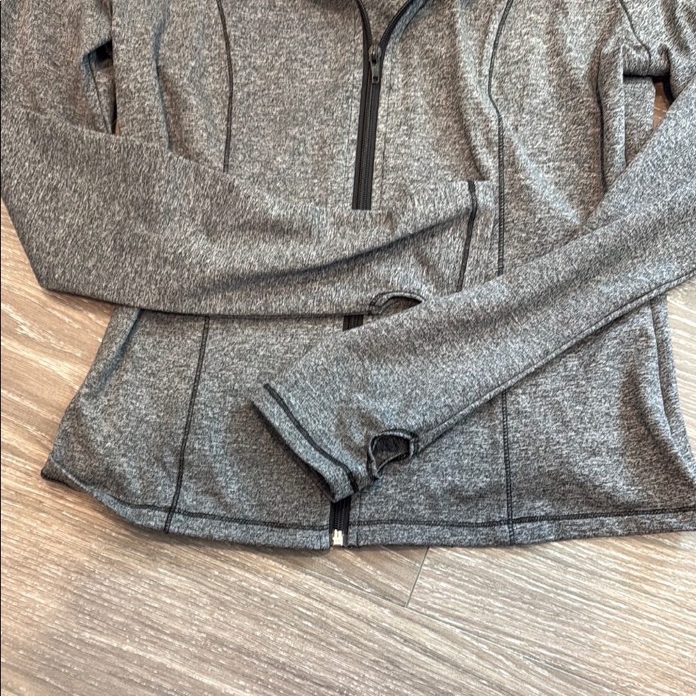 Fashion Nova Sport Women's Gray workout Set - Picture 4 of 8